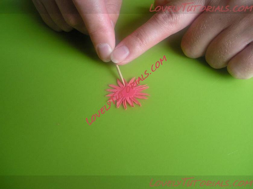 Название: gumpaste gerbera flower tutorial 17.jpg
Просмотров: 0

Размер: 64.1 Кб