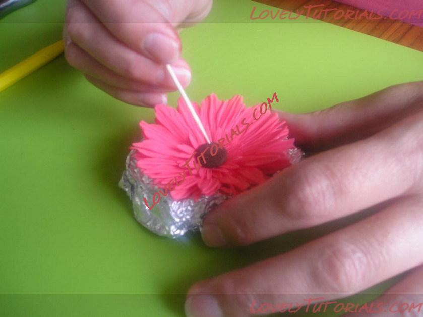 Название: gumpaste gerbera flower tutorial 29.jpg
Просмотров: 0

Размер: 77.1 Кб