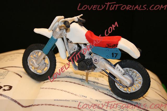 Название: 8th Grade Graduation - Dirt Bike & Books Cake - Bike Detail by marksl110.jpg
Просмотров: 4
Размер: 83.0 Кб